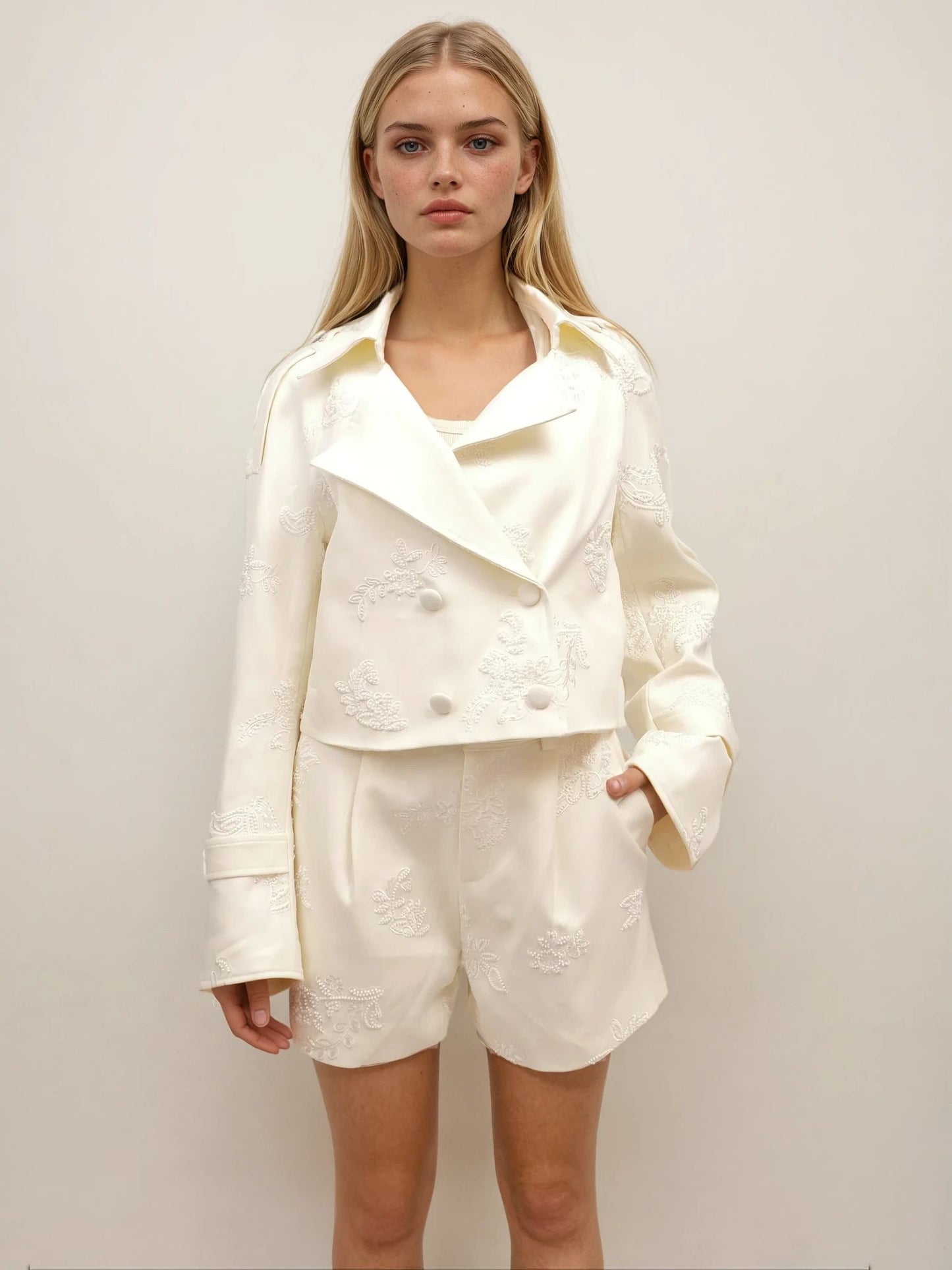 Cropped Embroidered Jacket – Ivory Grace – MJ256542