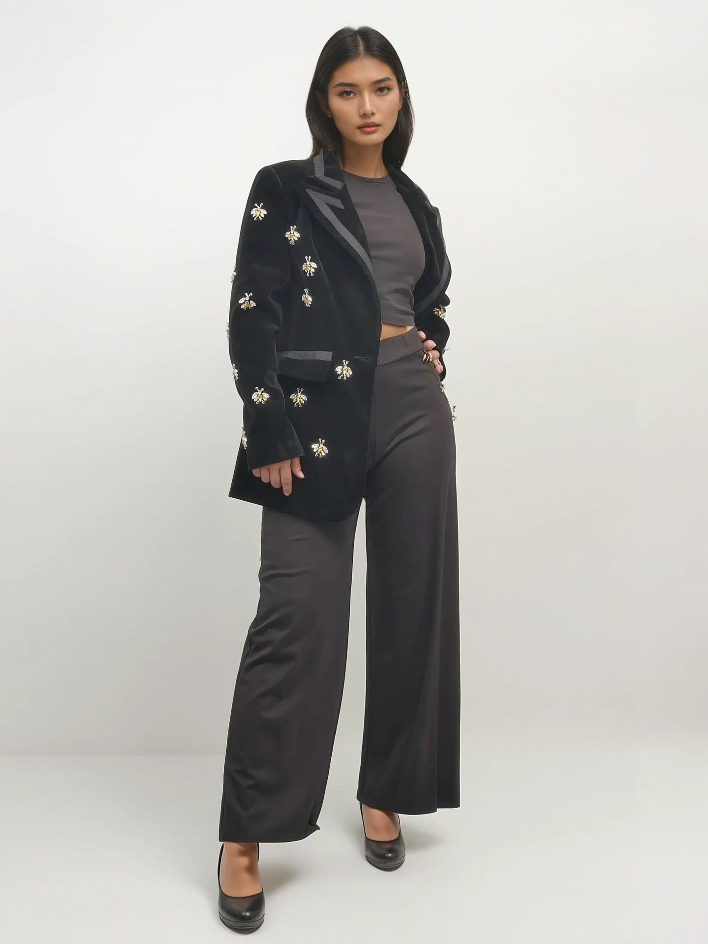 Bee Embellished Blazer – Royal Thread – MJ267869
