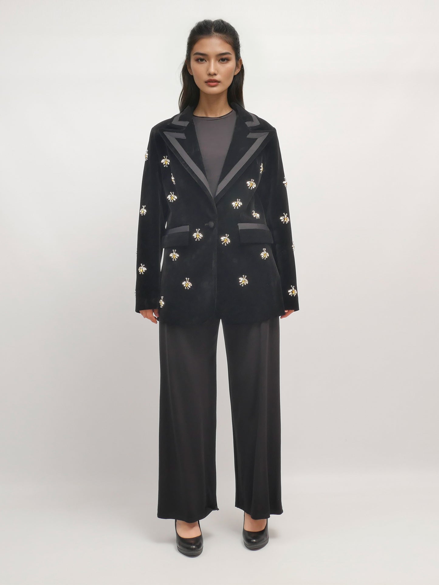 Bee Embellished Blazer – Royal Thread – MJ267869