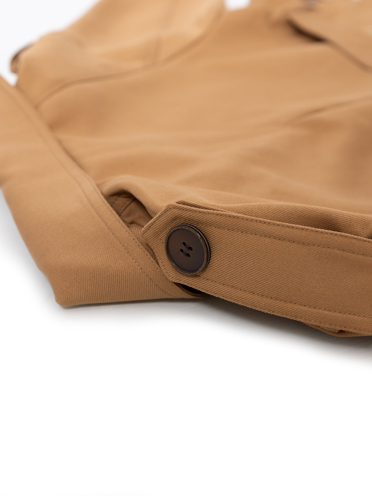 Camel structured belted trench MJ2732403, cuff tab detail